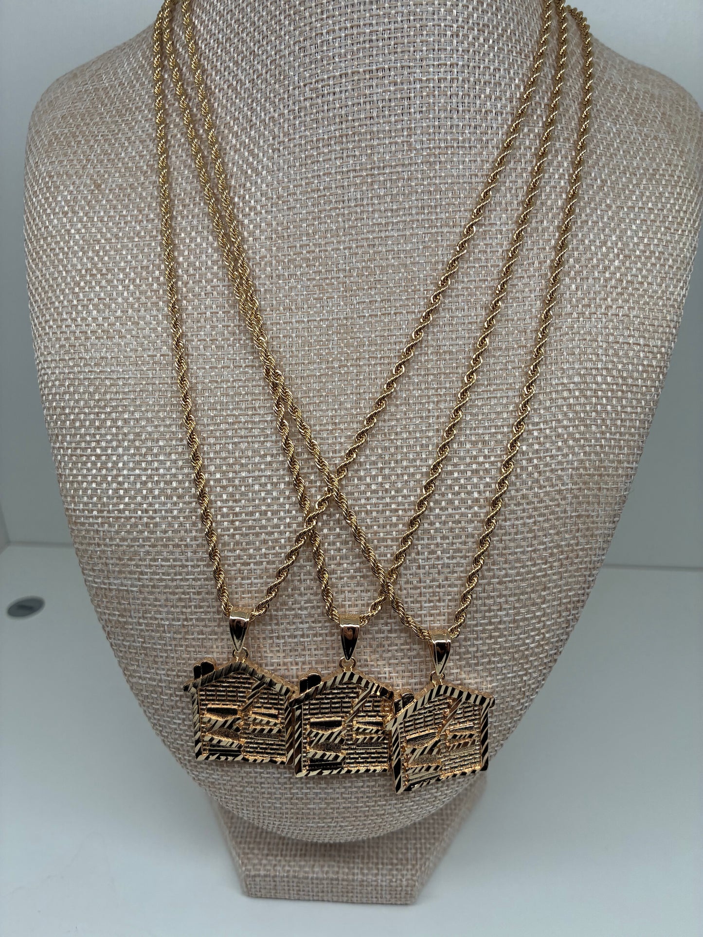 TRAP HOUSE NECKLACE