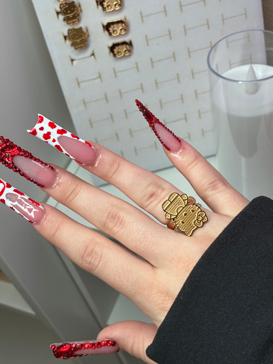 FULL BODY HELLO KITTY RING