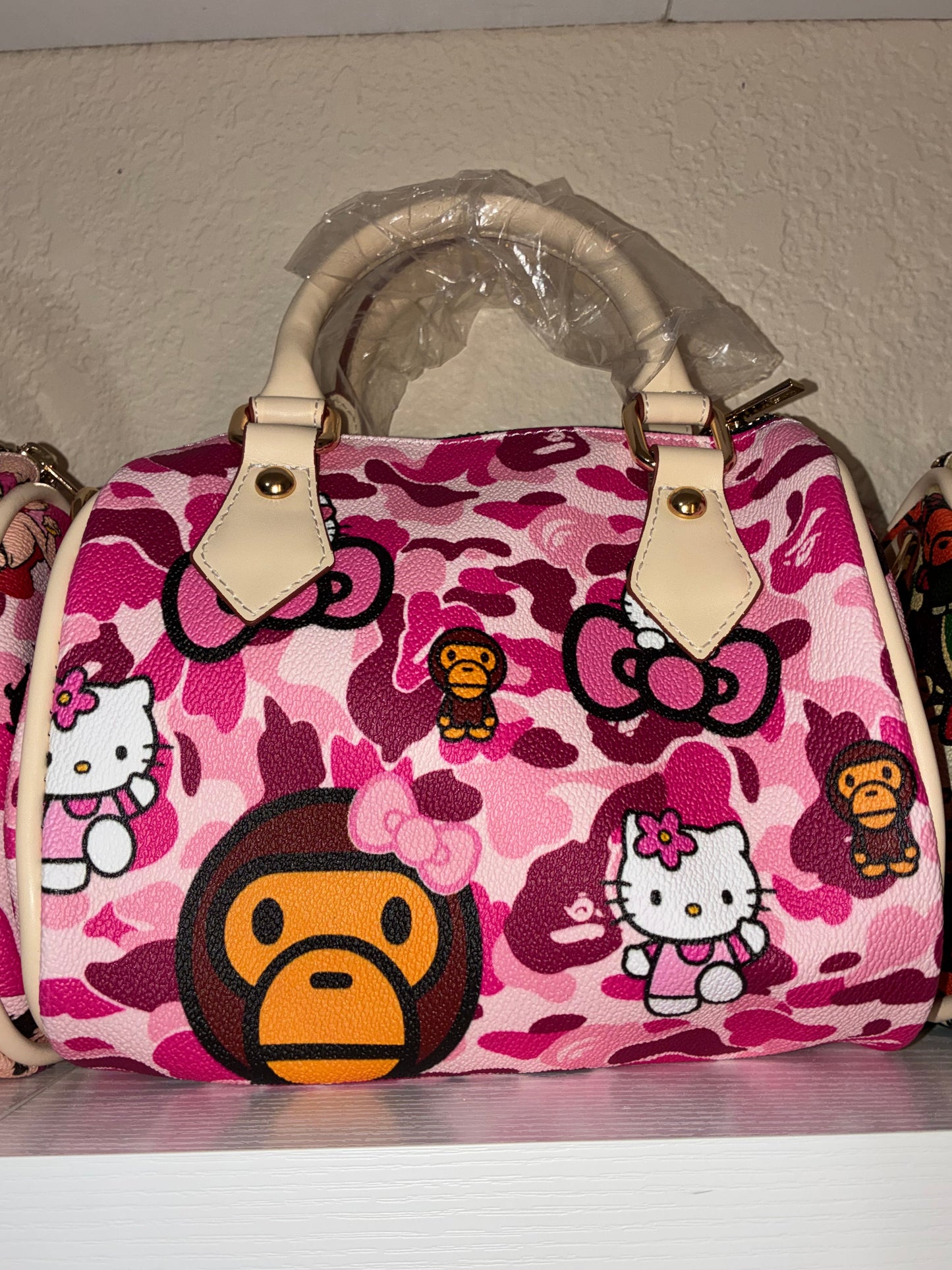 BAPE X HELLO KITTY PILLOW BAG