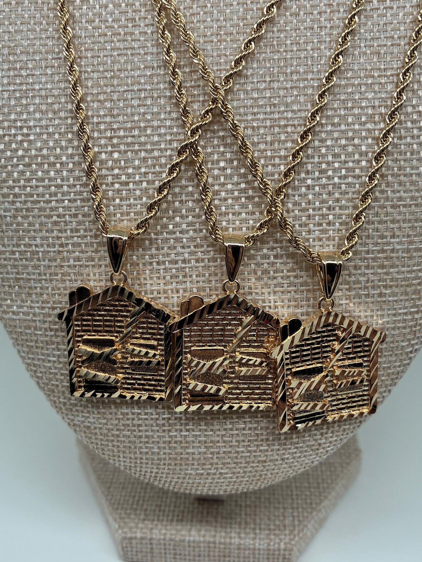 TRAP HOUSE NECKLACE