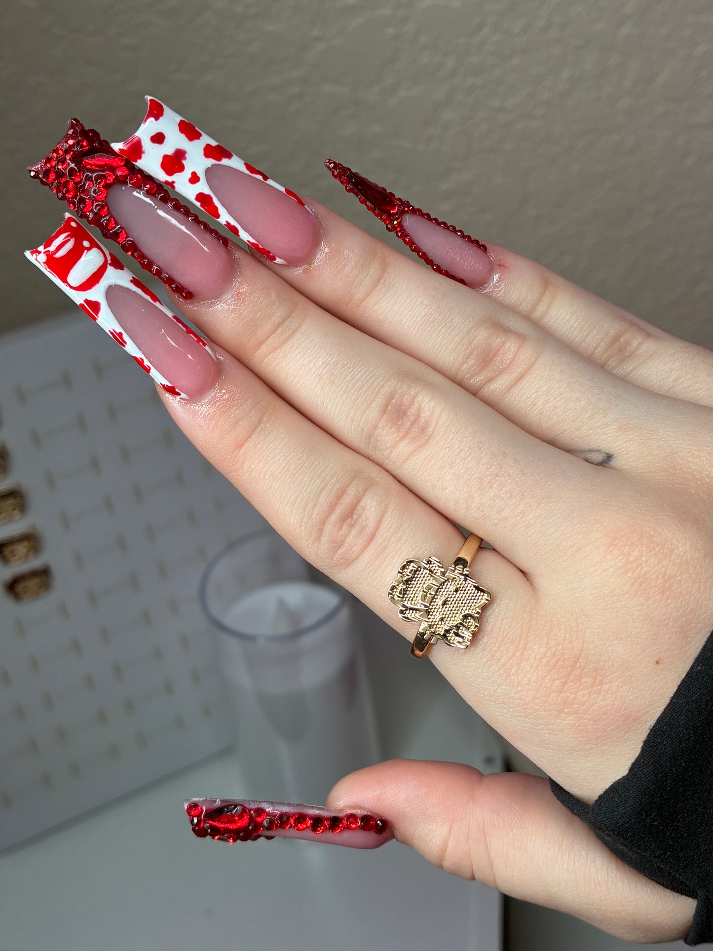 SMALL HELLO KITTY FULL BODY RING